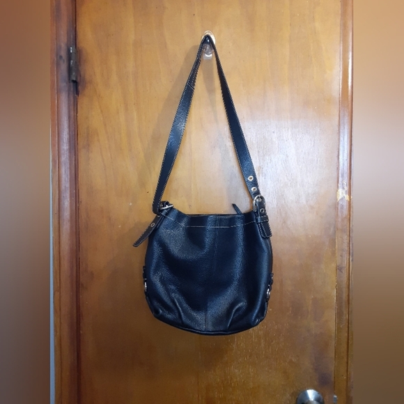 Coach Black Leather Shoulder Bag Silver Hardware Side Zip Pocket Inside Pocket - Picture 3 of 9
